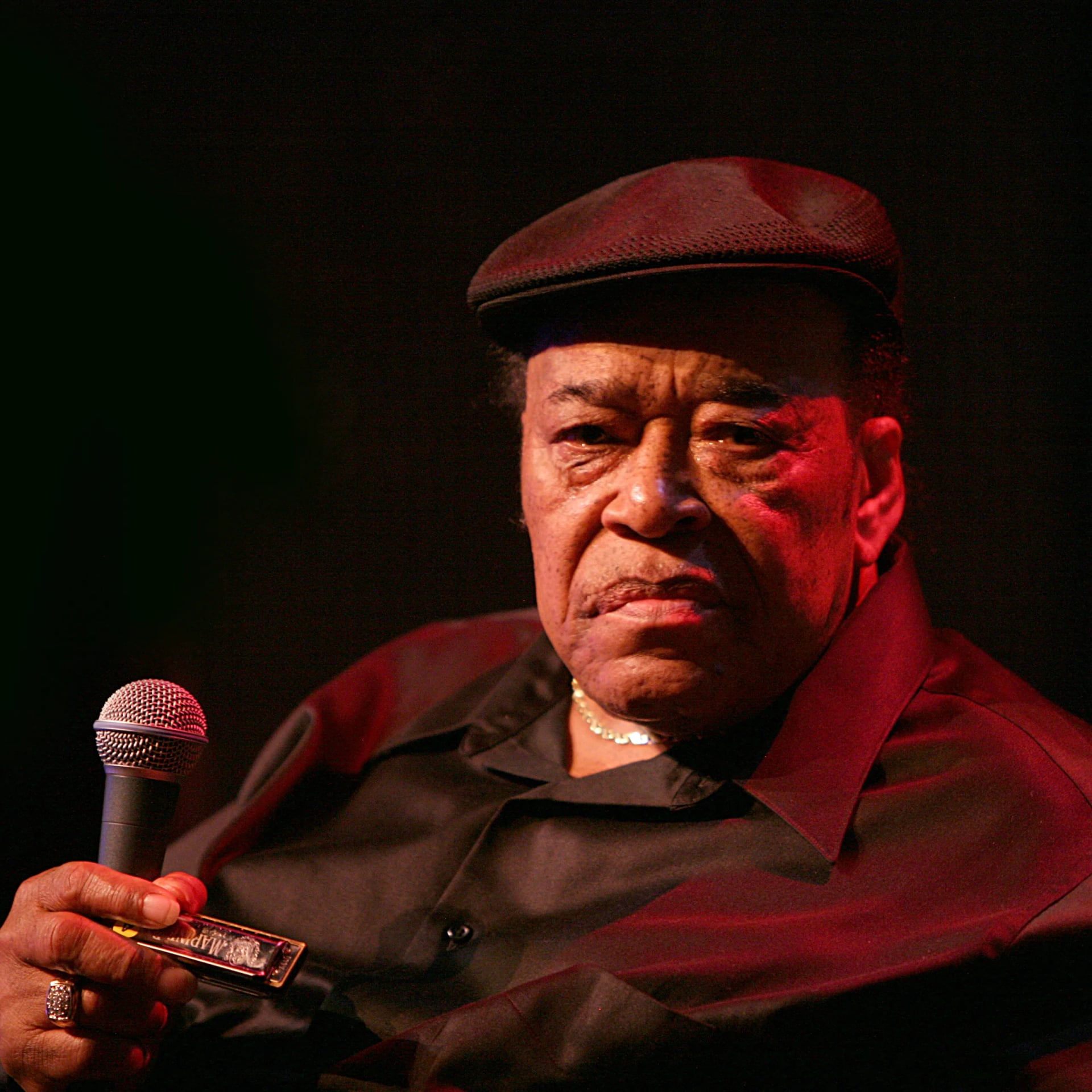 Porträt von James Cotton (1935–2017) – Gedenkseite