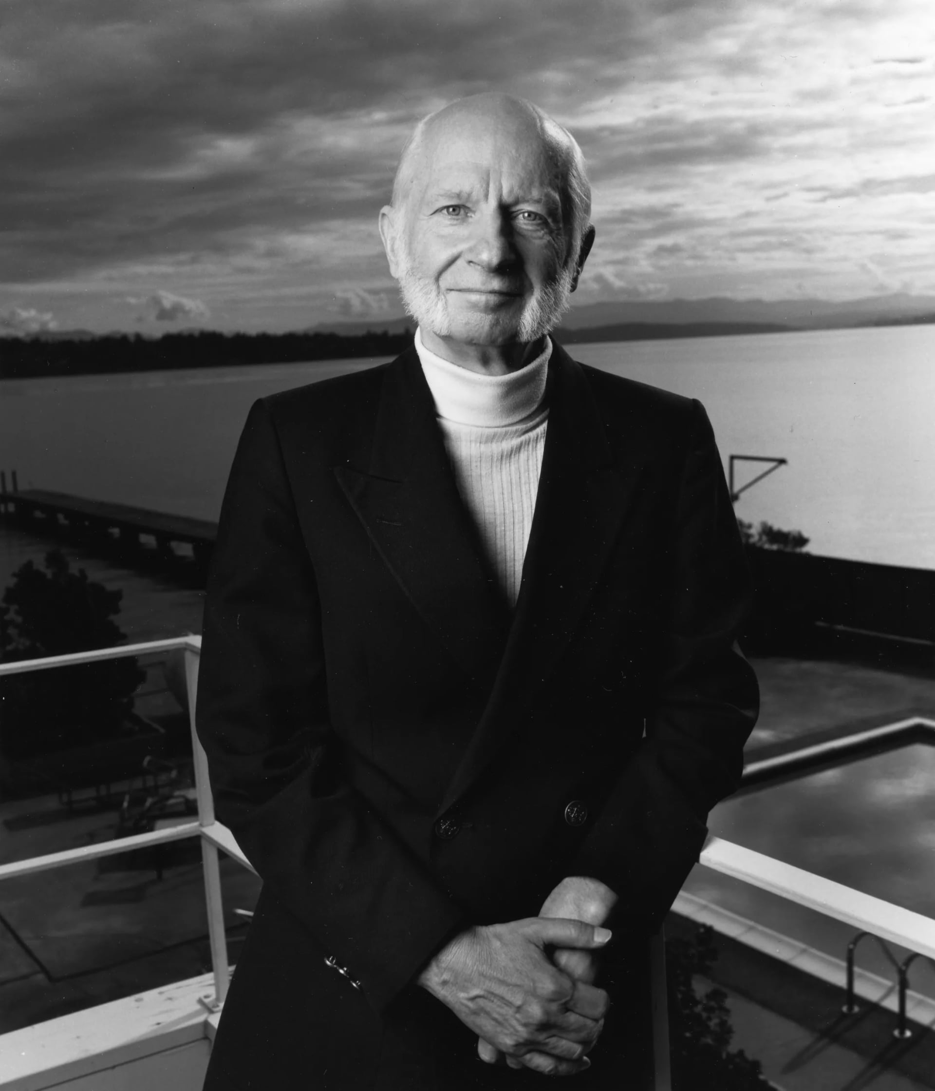 Portrait of Hans Georg Dehmelt (1922–2017) – memorial page