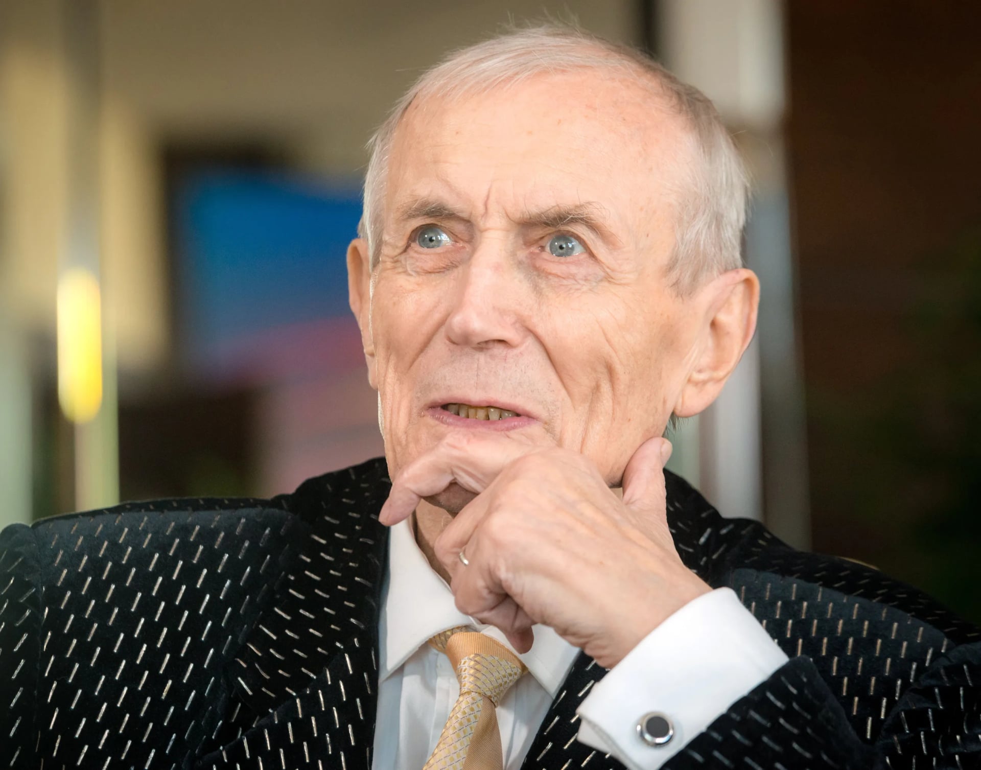 Portrait of Jewgeni Alexandrowitsch Jewtuschenko (1932–2017) – memorial page