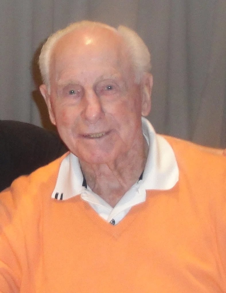 Porträt von Milt Schmidt (1918–2017) – Gedenkseite