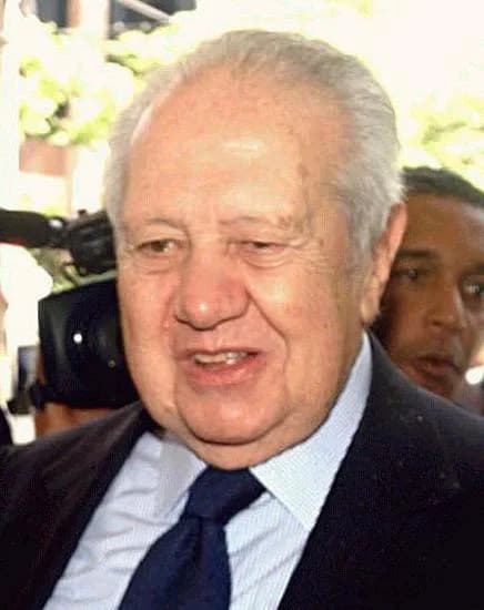 Mário Soares (née Mário Alberto Nobre Lopes Soares)