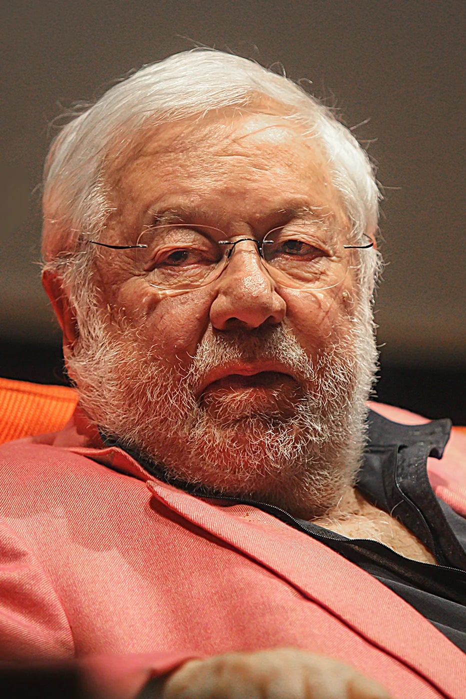 Portrait of Paolo Villaggio (1932–2017) – memorial page