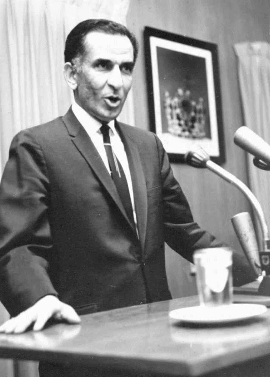 Portrait of Jamshid Amuzegar (1923–2016) – memorial page