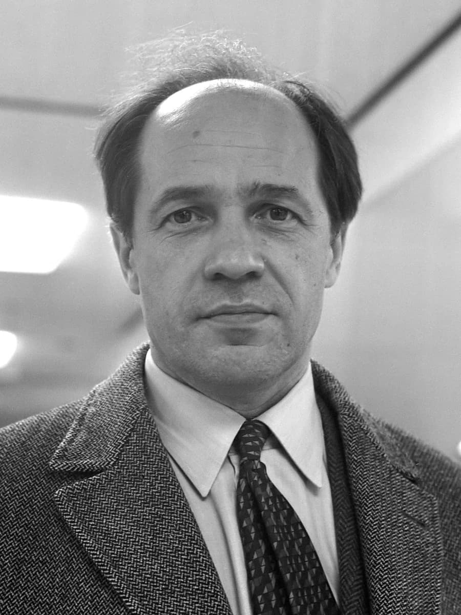 Pierre Boulez (née Pierre Louis Joseph Boulez)