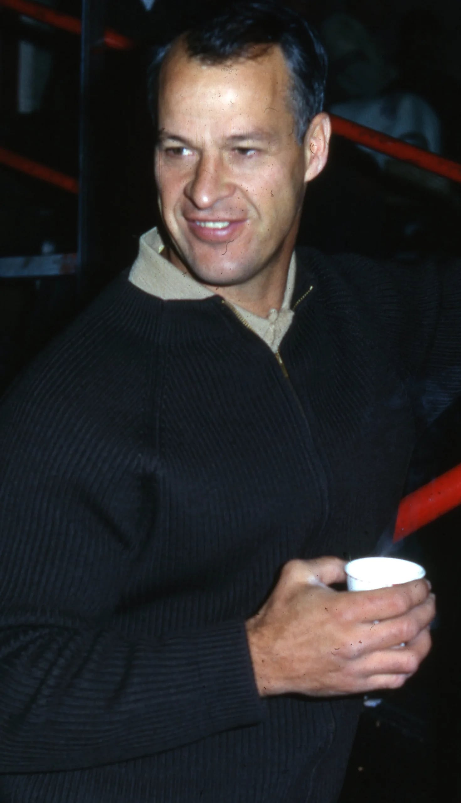 Porträt von Gordie Howe (1928–2016) – Gedenkseite