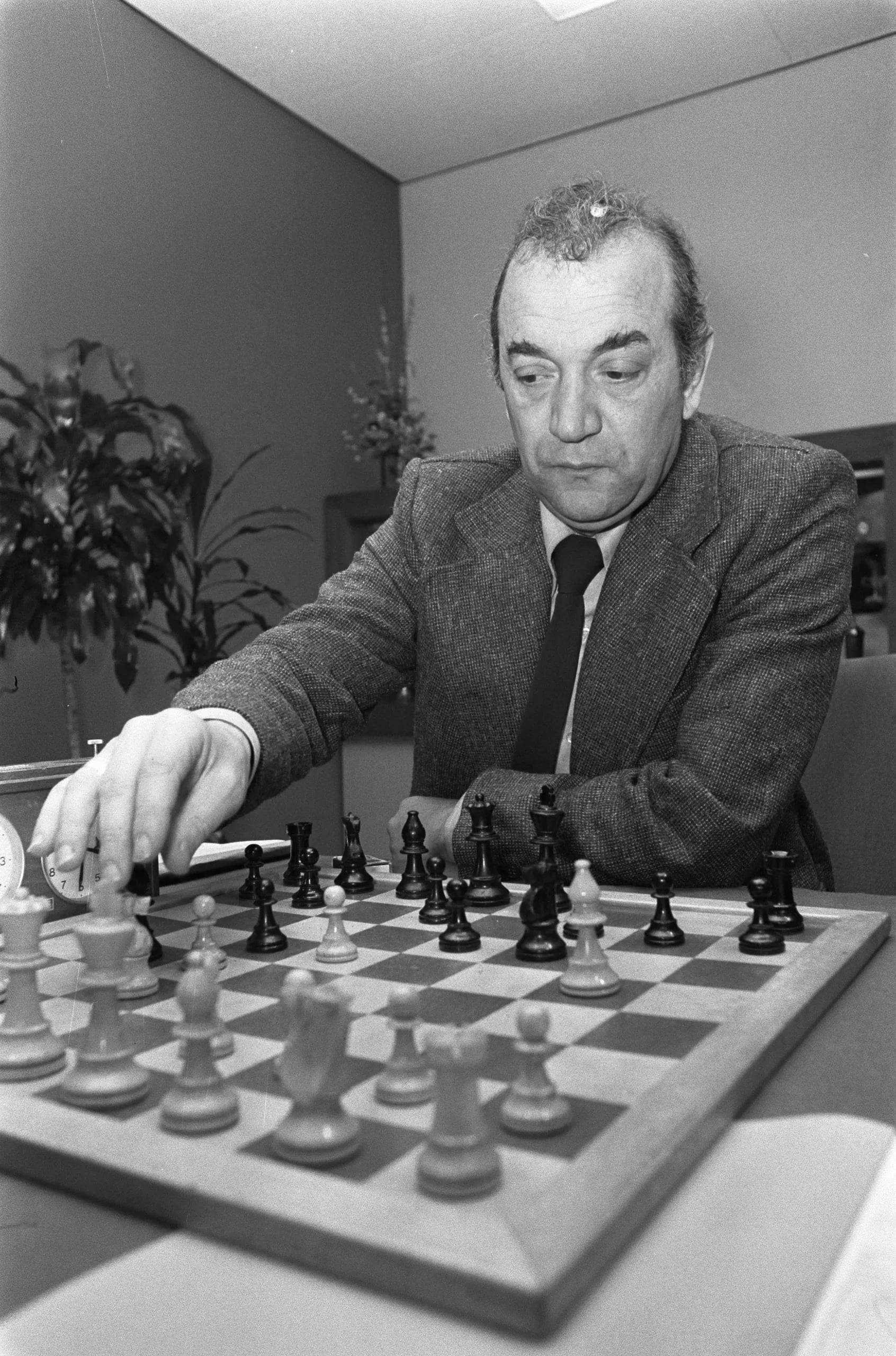 Portrait of Viktor Kortschnoi (1931–2016) – memorial page