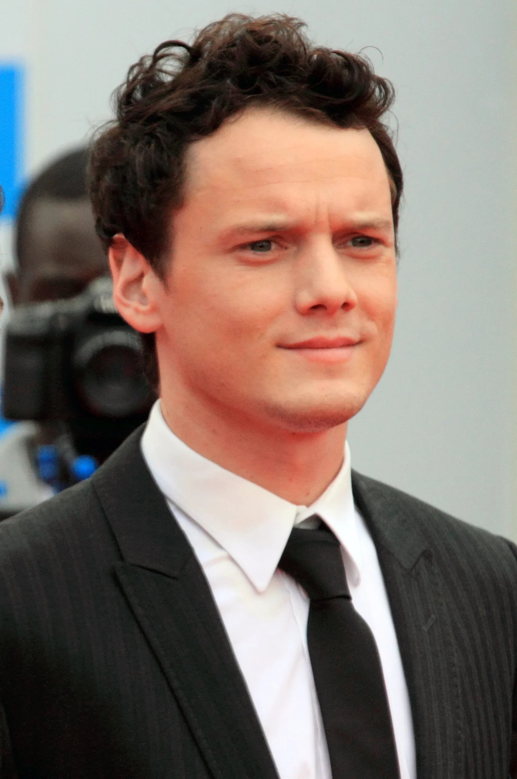 Portrait of Anton Yelchin (1989–2016) – memorial page