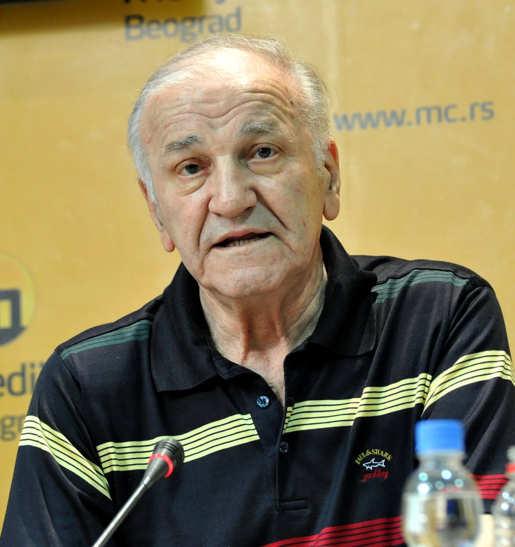 Porträt von Bata Živojinović (1933–2016) – Gedenkseite