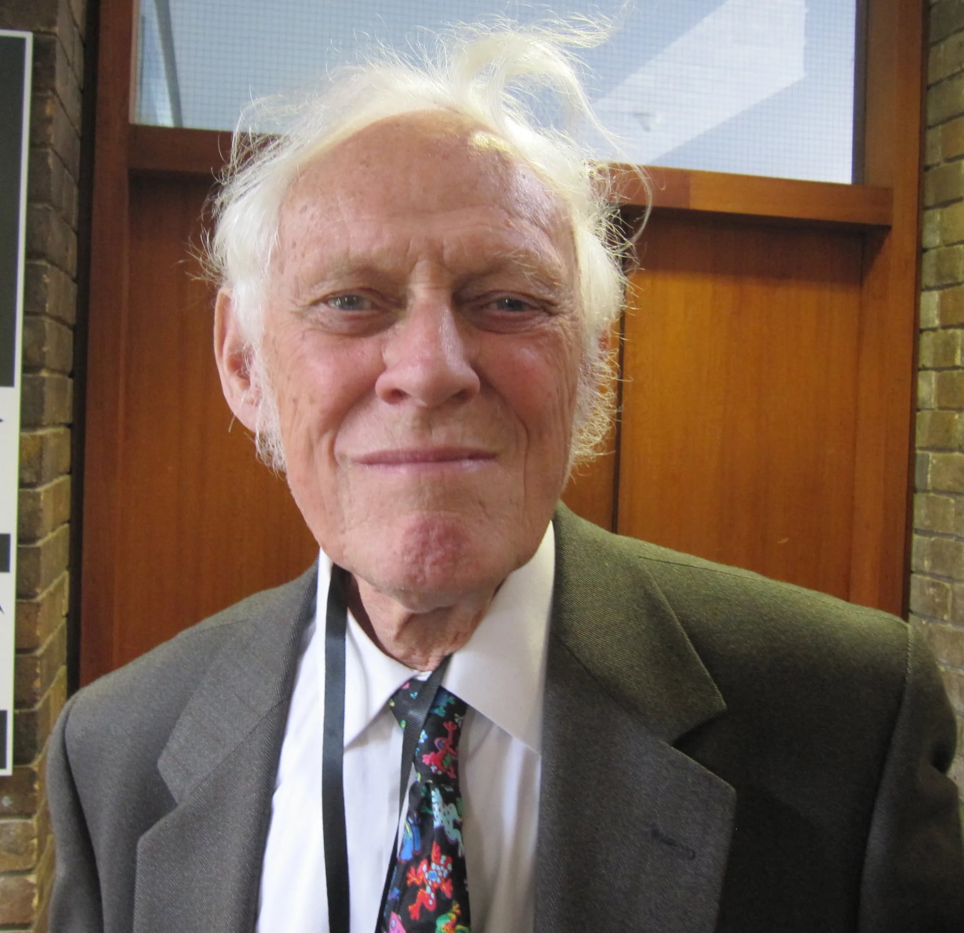 Portrait of Clifford Edmund Bosworth (1928–2015) – memorial page
