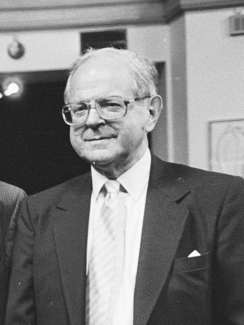 Porträt von Robert Conquest (1917–2015) – Gedenkseite