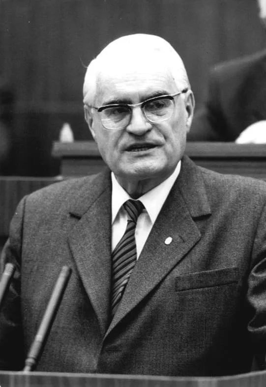 Portrait of Gerald Götting (1923–2015) – memorial page