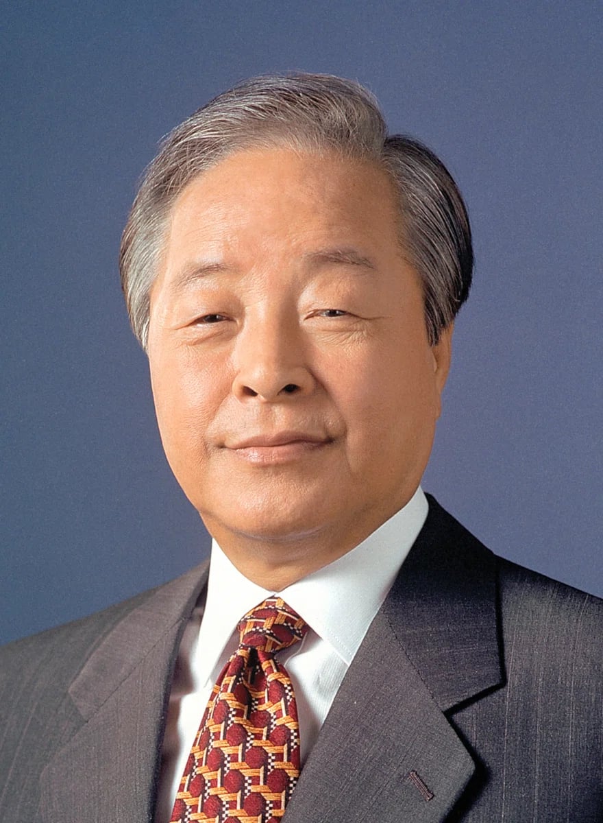 Portrait of Kim Young-sam (1927–2015) – memorial page
