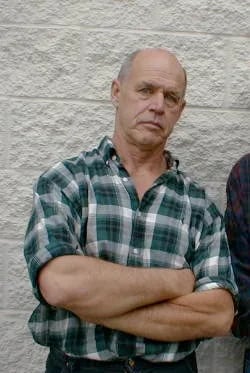 Portrait of Geoffrey Lewis (1935–2015) – memorial page
