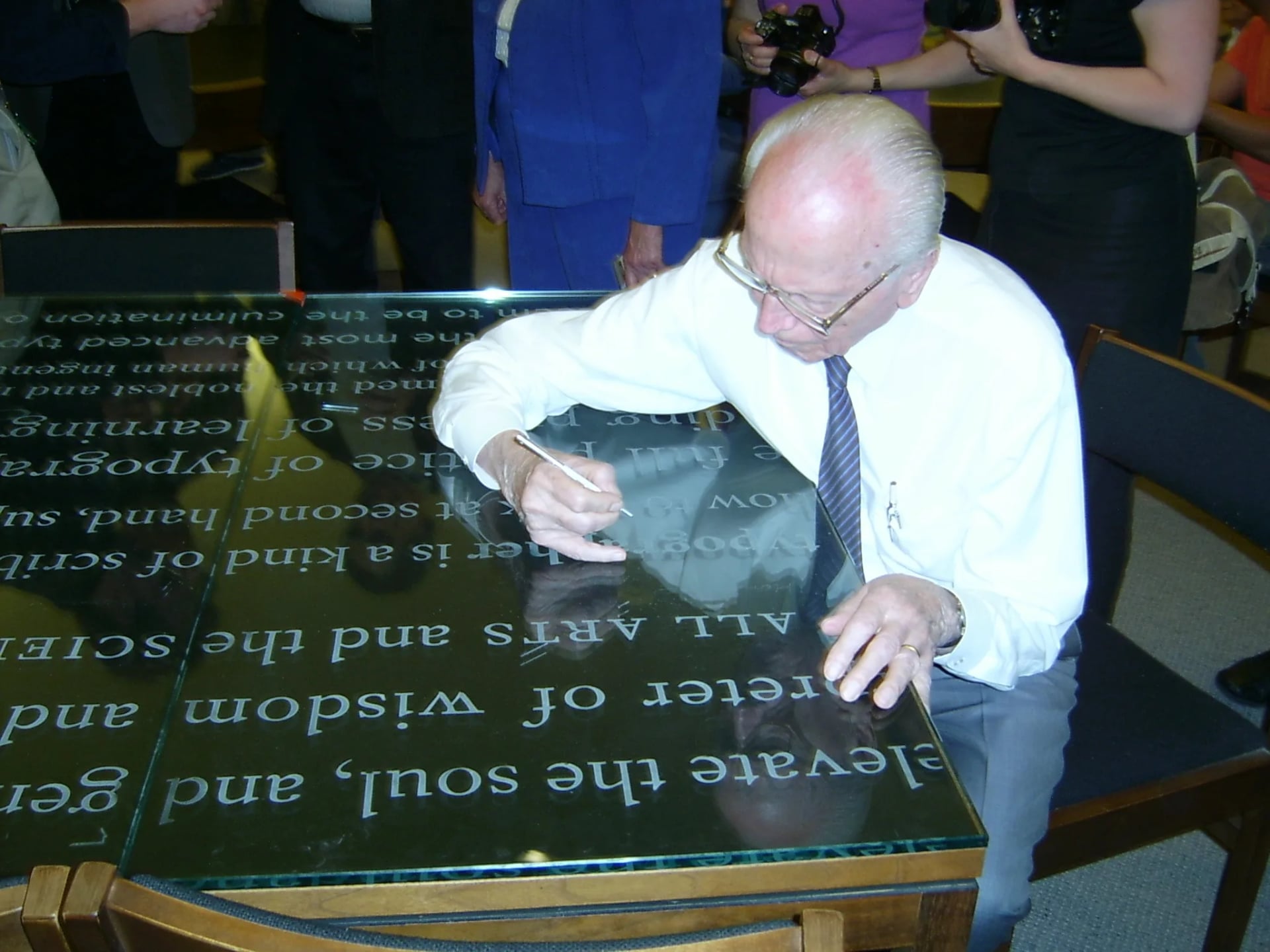 Portrait of Hermann Zapf (1918–2015) – memorial page