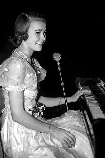 Alice Babs (née Hildur Alice Nilson)