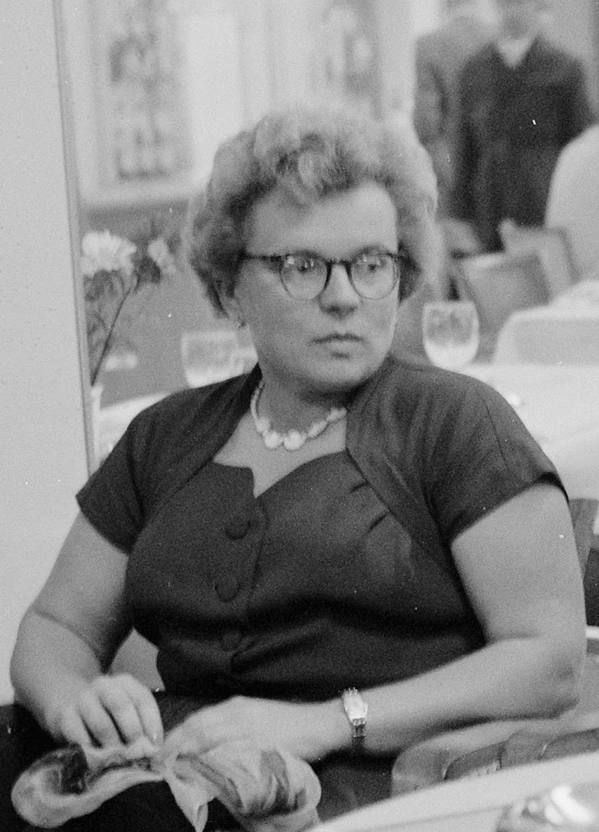 Porträt von Kira Alexejewna Sworykina (1919–2014) – Gedenkseite
