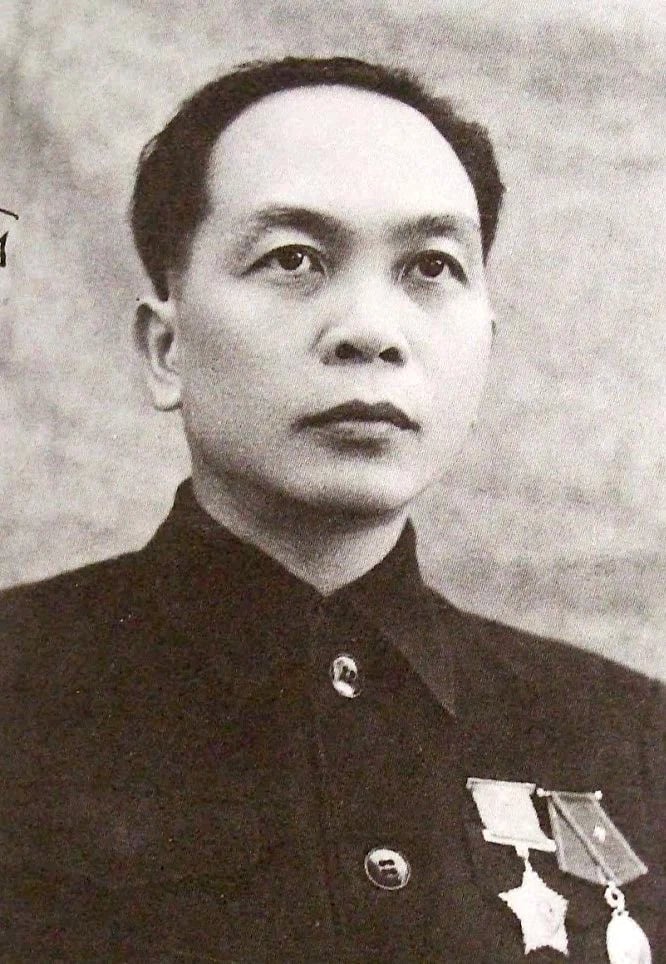 Portrait of Võ Nguyên Giáp (1911–2013) – memorial page
