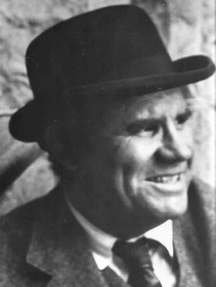 Portrait of R. G. Armstrong (1917–2012) – memorial page