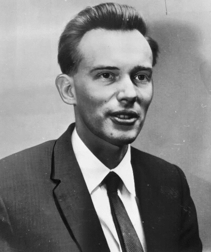 Portrait of Malcolm Browne (1931–2012) – memorial page