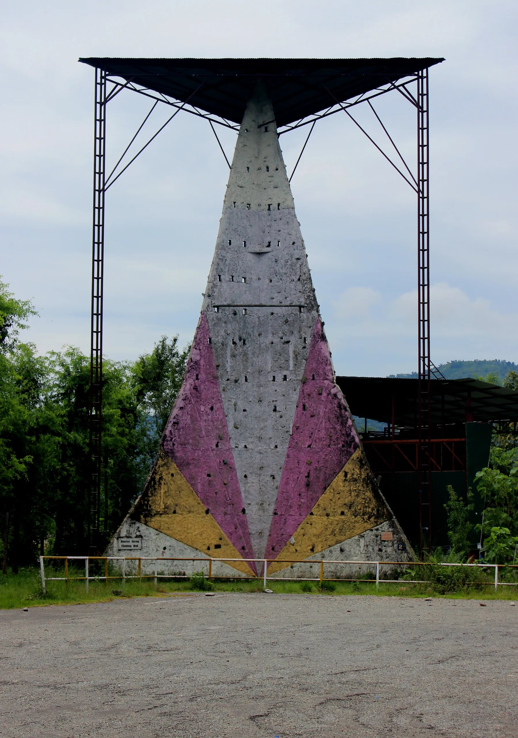 Porträt von Maurice Herzog (1919–2012) – Gedenkseite