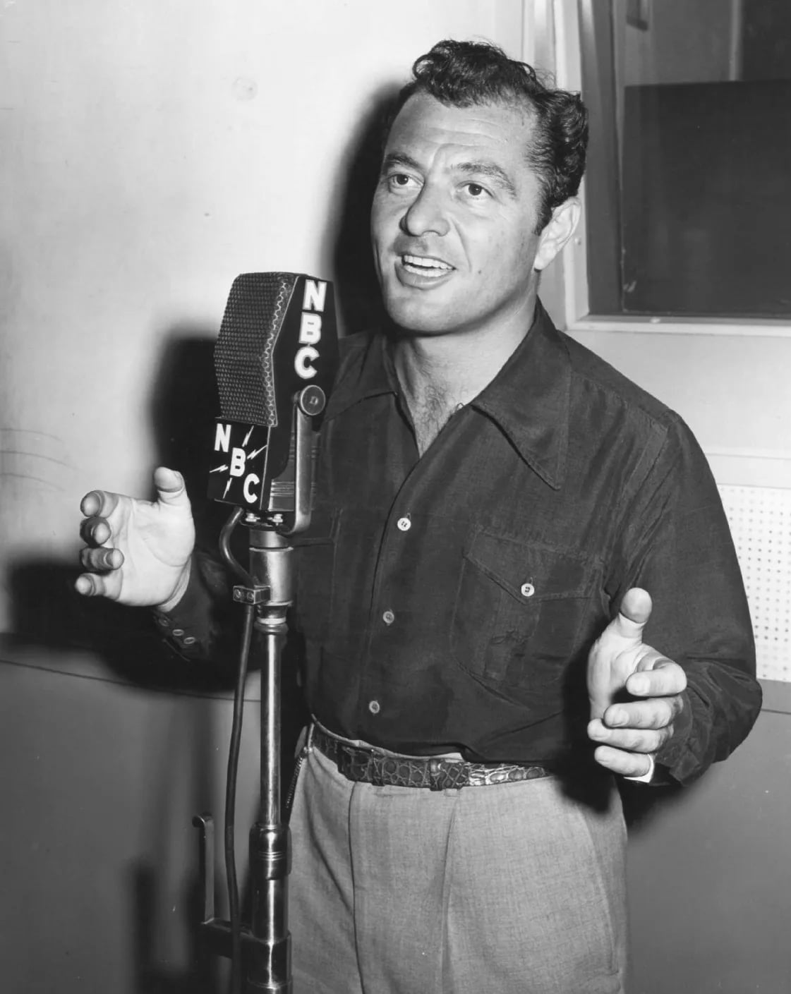 Portrait of Tony Martin (1913–2012) – memorial page