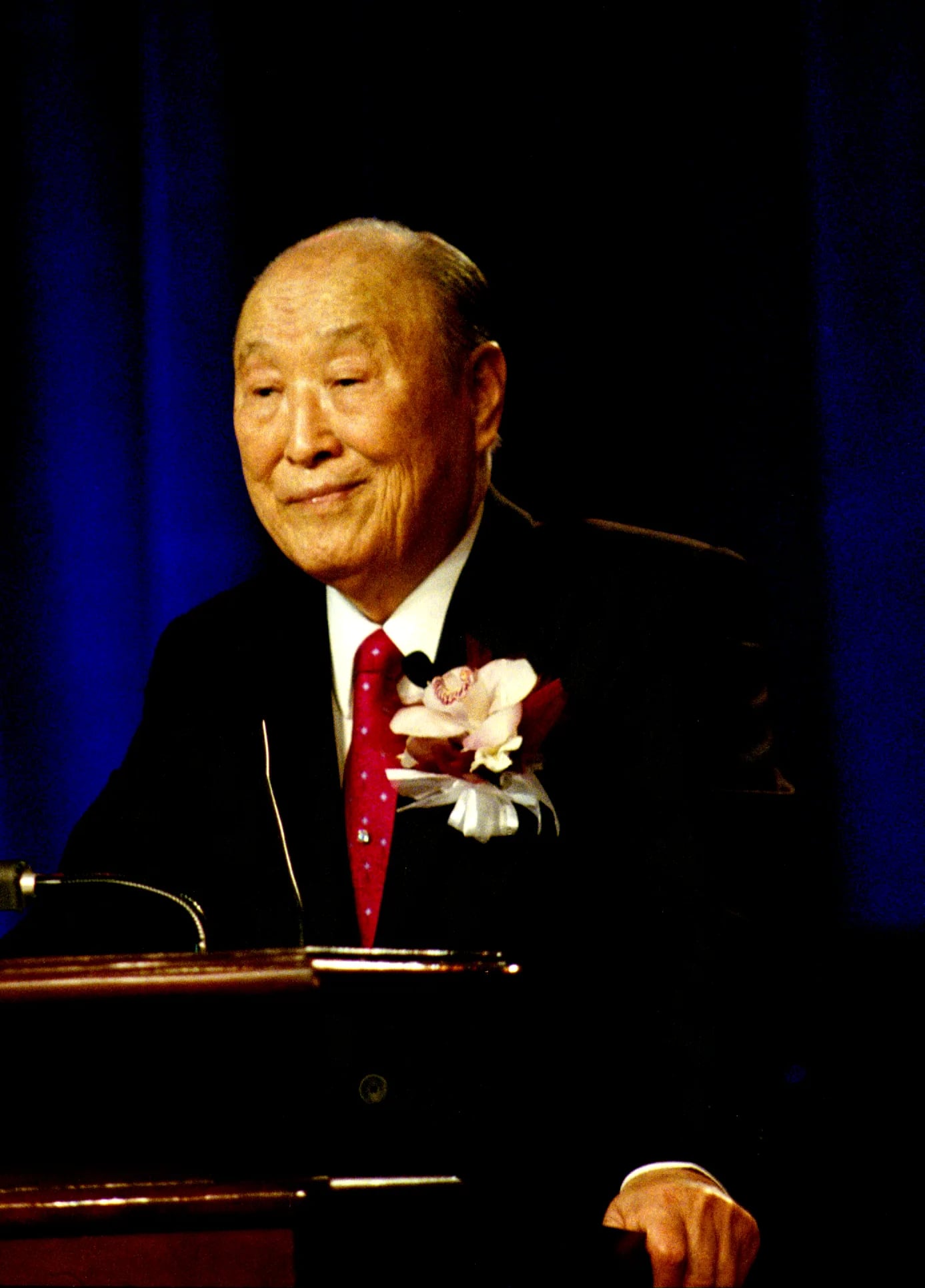 Portrait of Sun Myung Moon (1920–2012) – memorial page