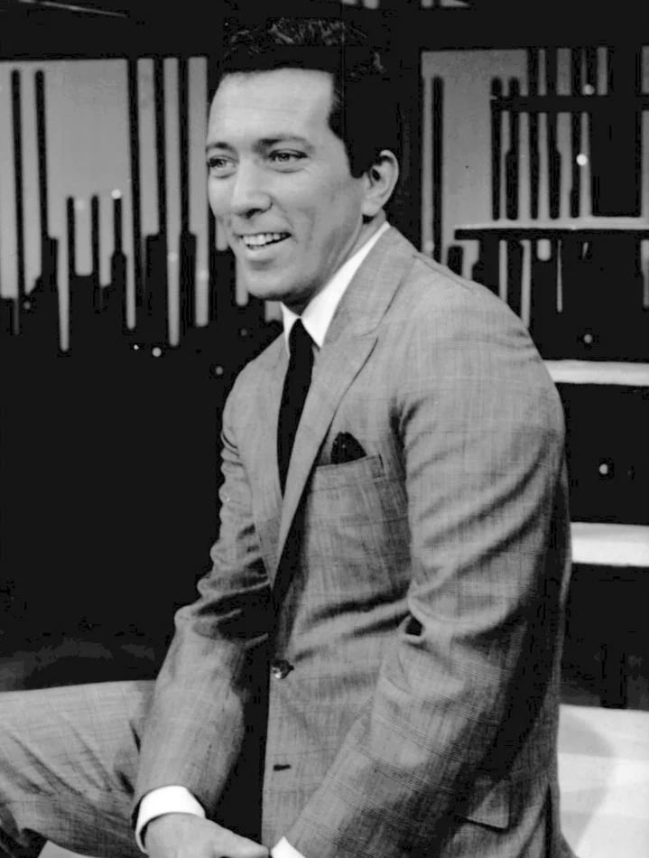 Portrait of Andy Williams (1927–2012) – memorial page