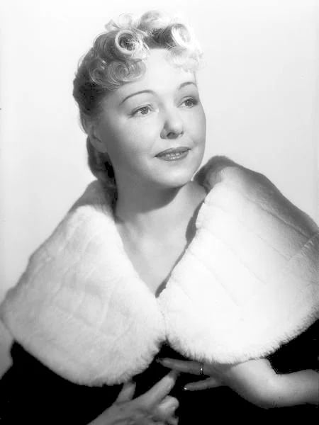 Porträt von Paulette Dubost (1910–2011) – Gedenkseite