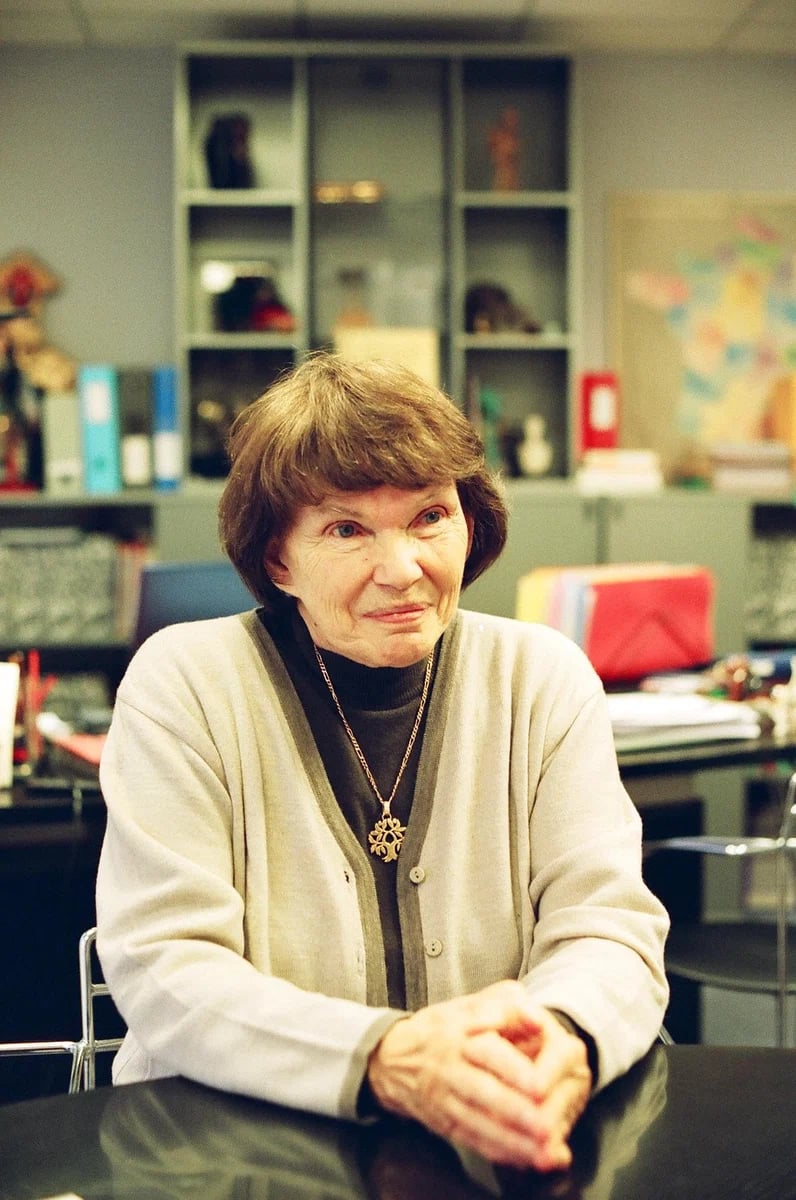 Porträt von Danielle Mitterrand (1924–2011) – Gedenkseite