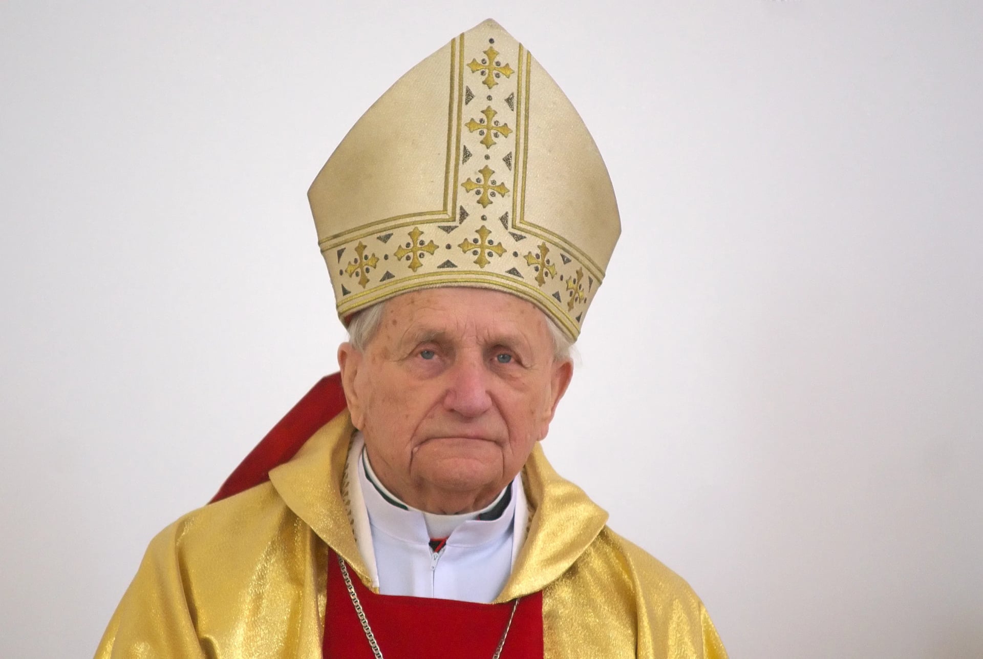 Portrait of Kazimierz Świątek (1914–2011) – memorial page