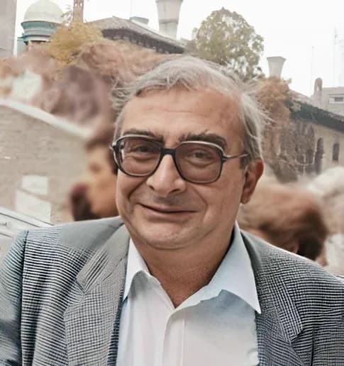 Claude Chabrol (née Claude Henri Jean Chabrol)