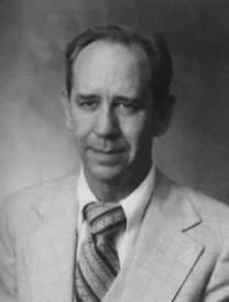Raymond Victor Franz (née Raymond Víctor Franz)