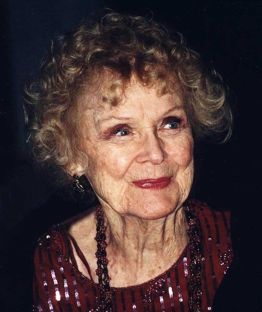 Gloria Stuart