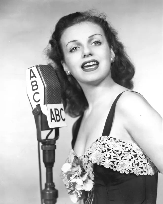 Portrait of Ilene Woods (1929–2010) – memorial page