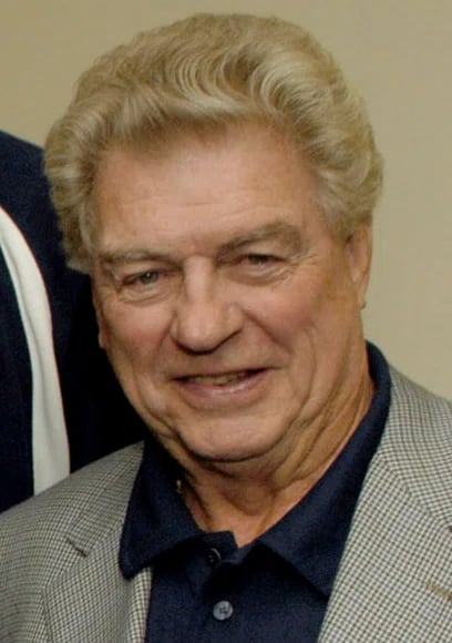 Portrait of Chuck Daly (1930–2009) – memorial page