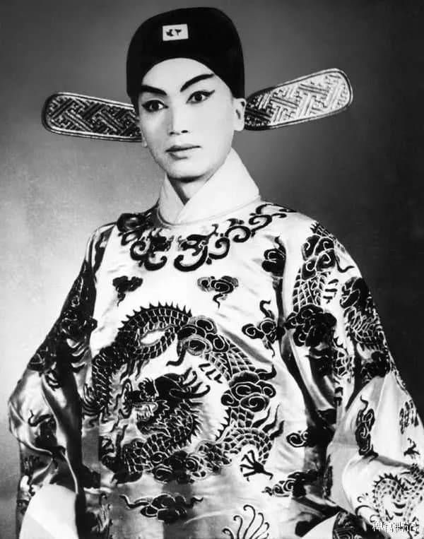 Shi Pei Pu