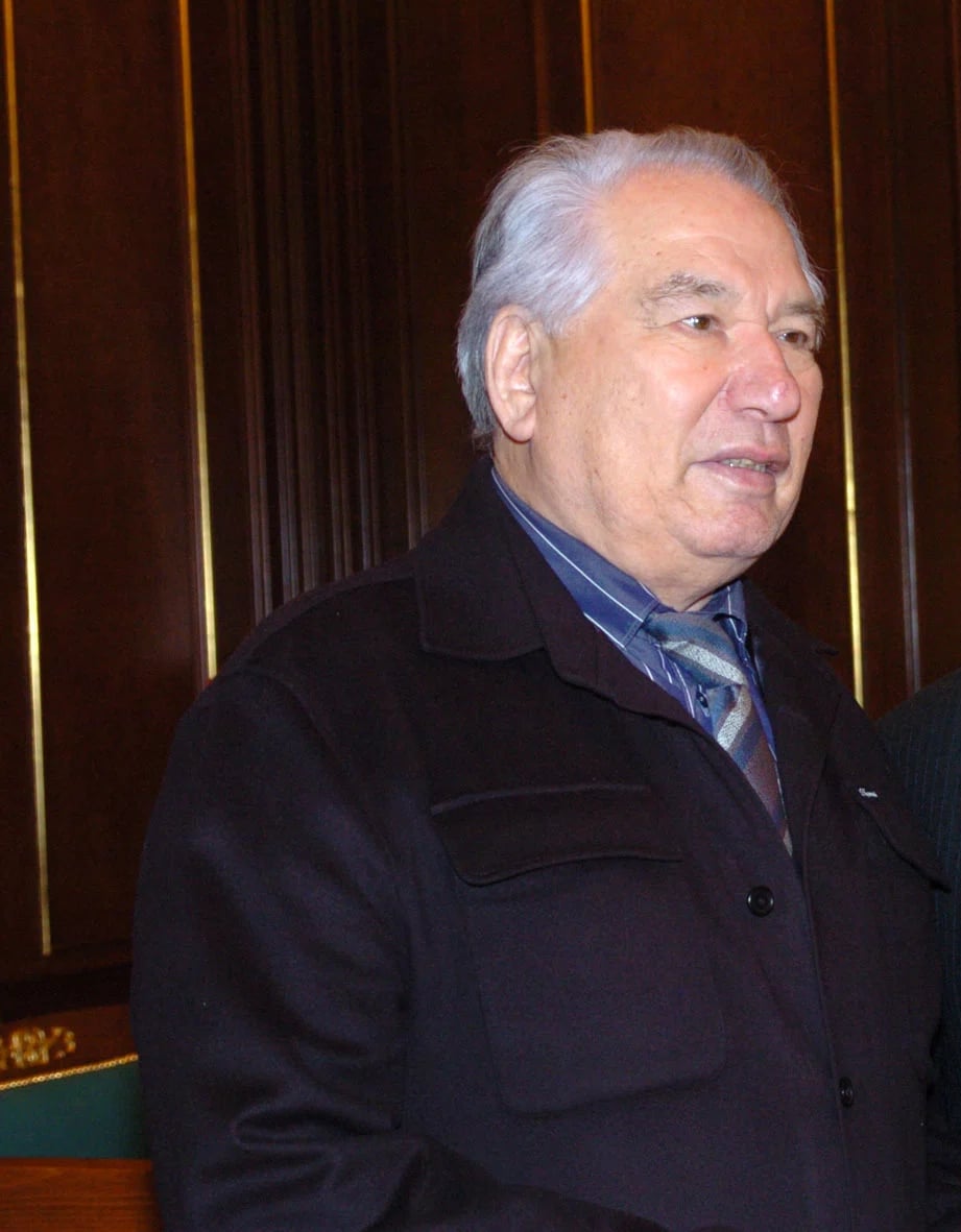 Portrait of Tschingis Aitmatow (1928–2008) – memorial page