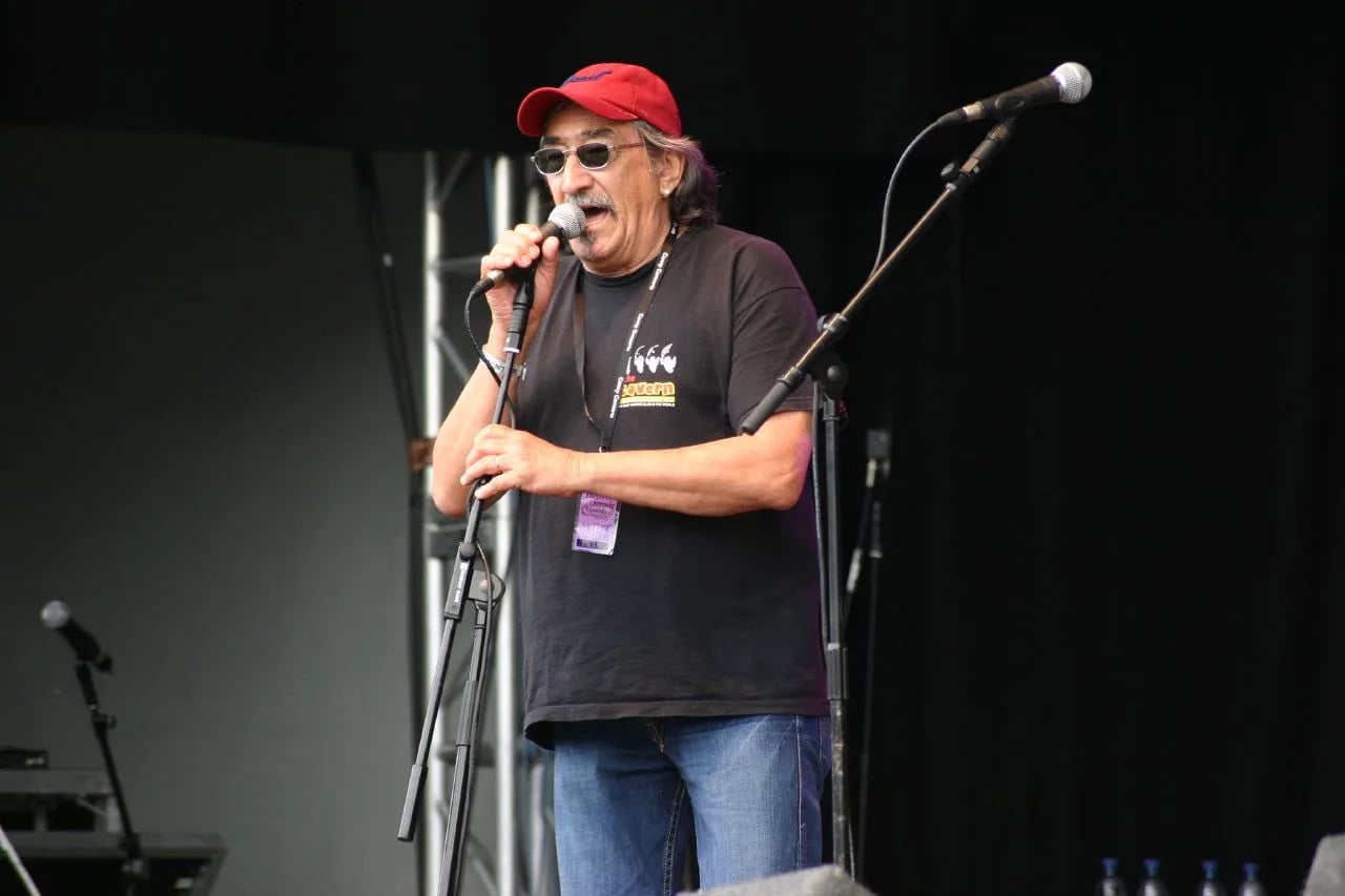 Portrait of Jimmy Carl Black (1938–2008) – memorial page