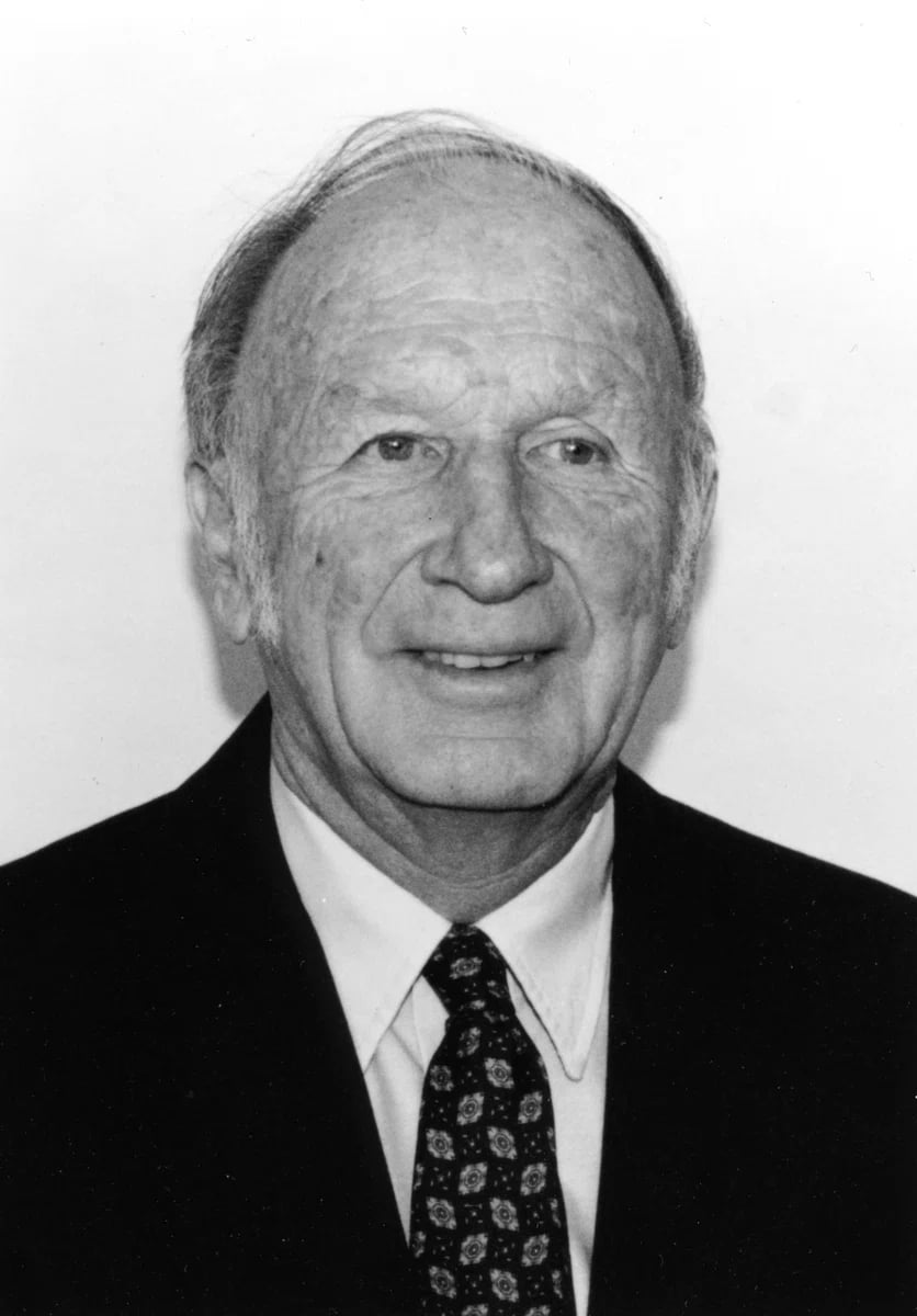 Portrait of Edward N. Lorenz (1917–2008) – memorial page