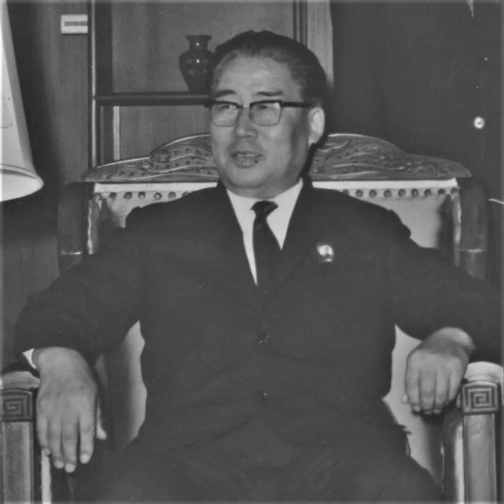 Portrait of Pak Song-chol (1913–2008) – memorial page