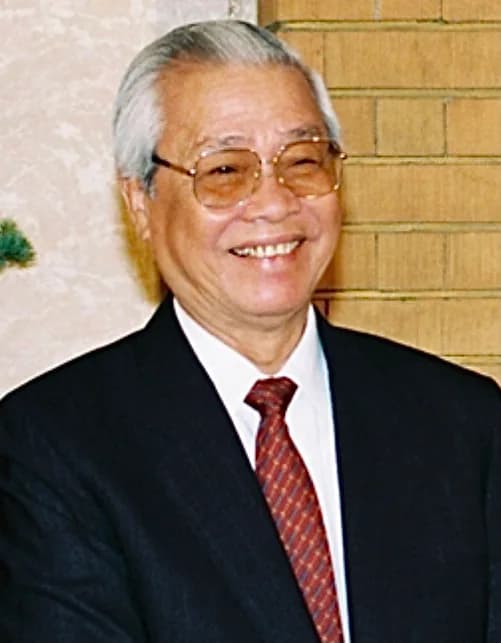 Võ Văn Kiệt (geb. Phan Văn Hòa)
