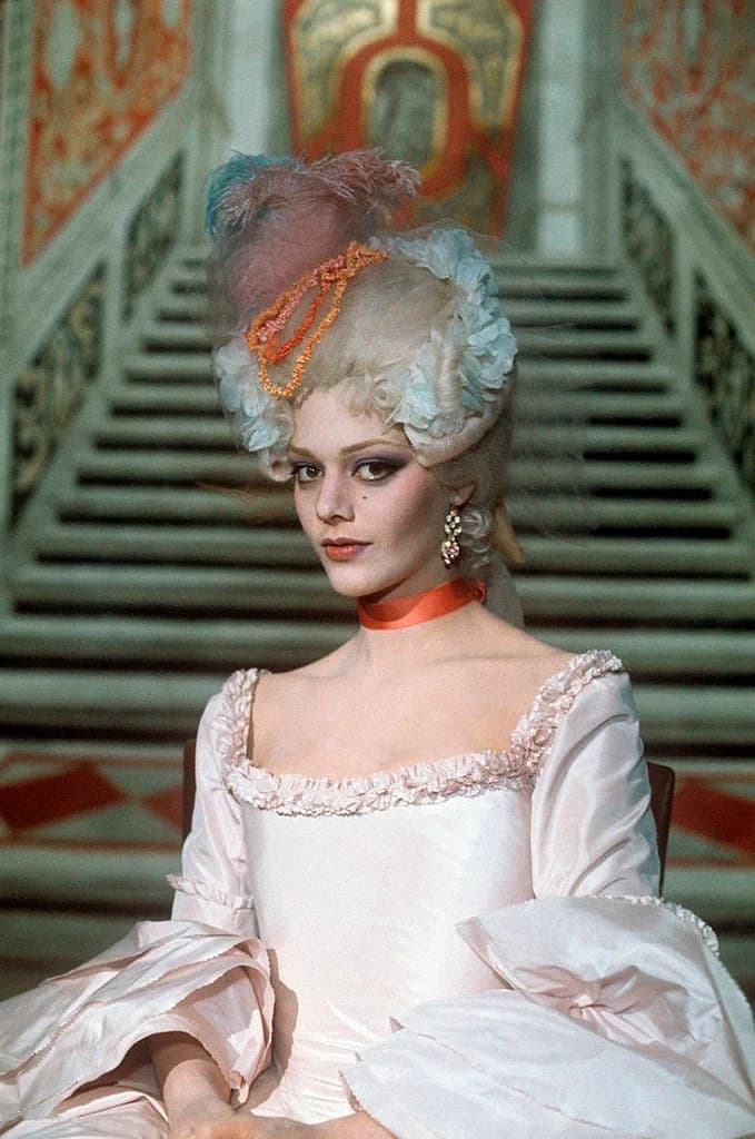 Tina Aumont (née Maria Cristine Salomons)