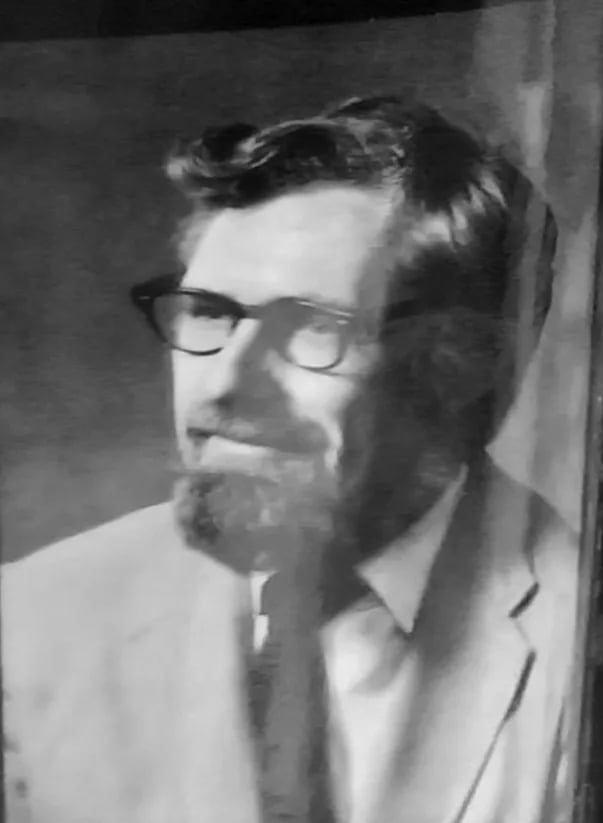 Portrait of Clifford Geertz (1926–2006) – memorial page
