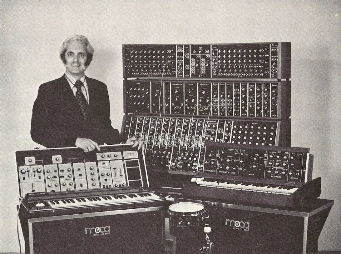 Portrait of Robert Moog (1934–2005) – memorial page