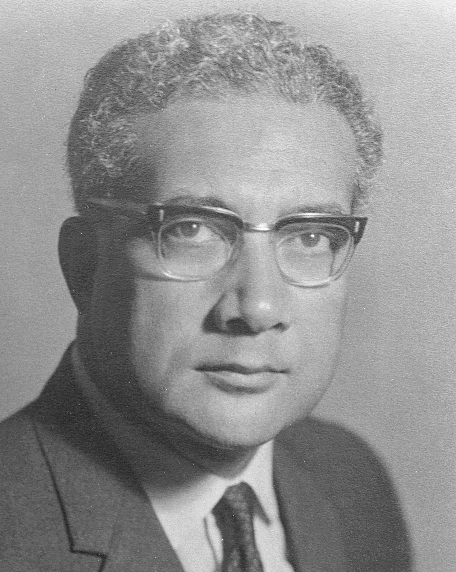 Portrait of Kamisese Mara (1920–2004) – memorial page