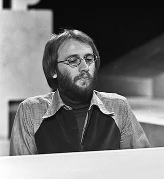 Portrait of Maurice Gibb (1949–2003) – memorial page