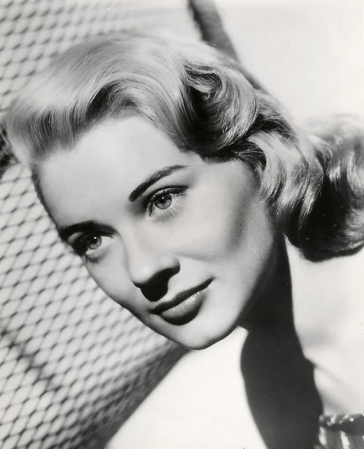 Hope Lange (geb. Hope Elise Ross Lange)