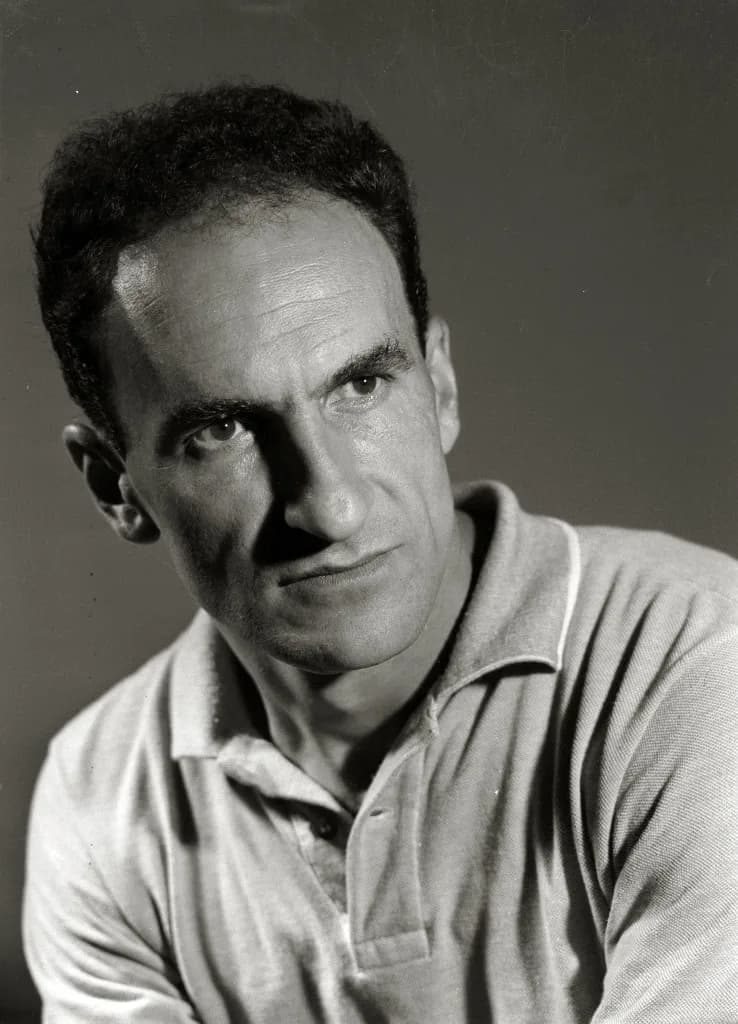 Eduardo Chillida (née Eduardo Chillida Juantegui)