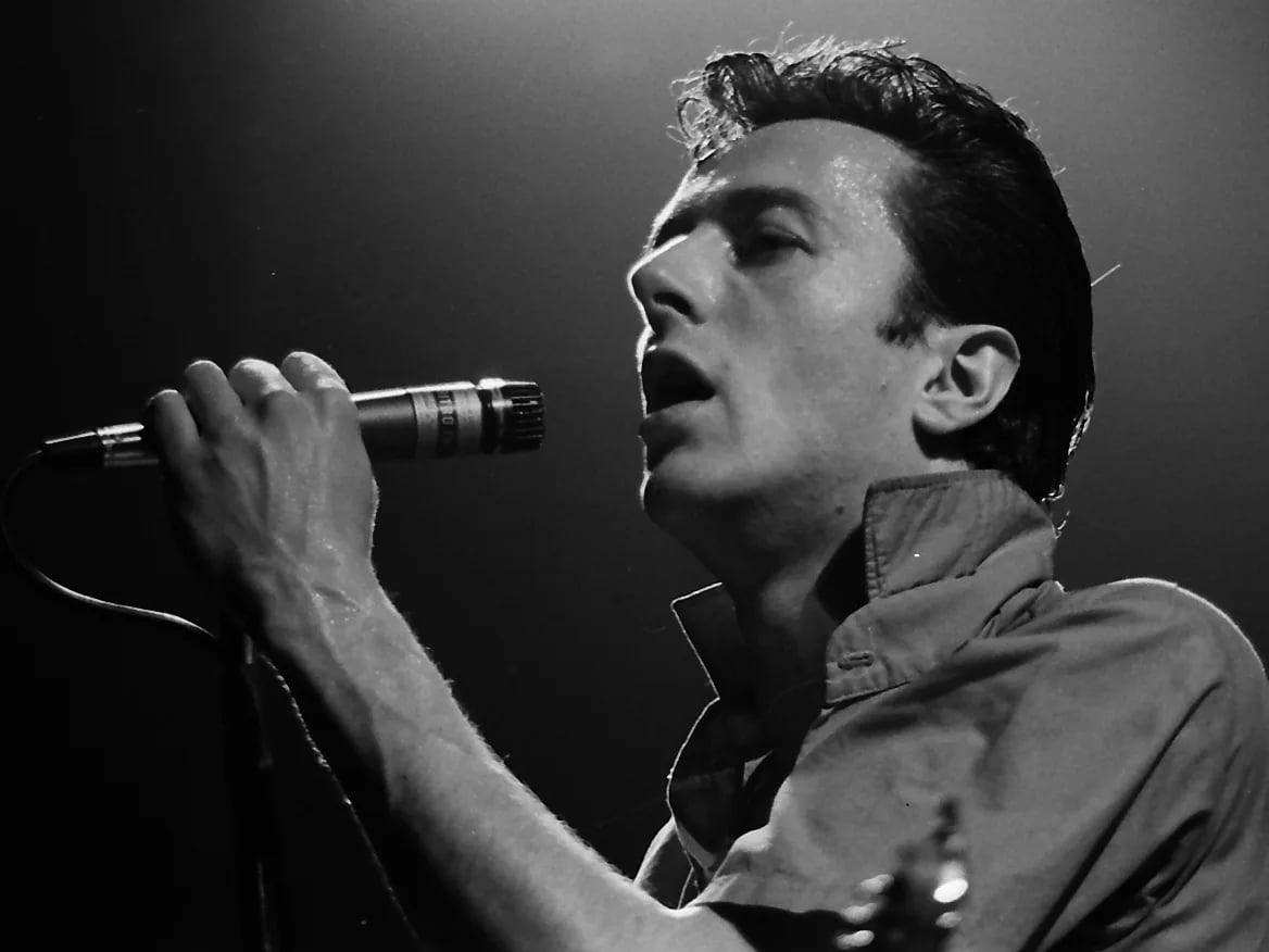 Porträt von Joe Strummer (1952–2002) – Gedenkseite