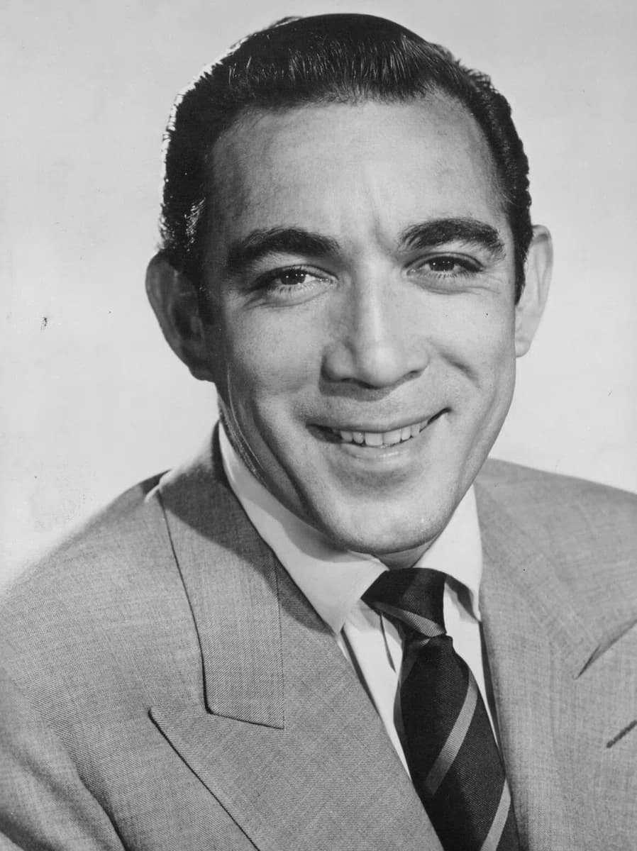 Anthony Quinn (née Manuel Antonio Rodolfo Quinn Oaxaca)